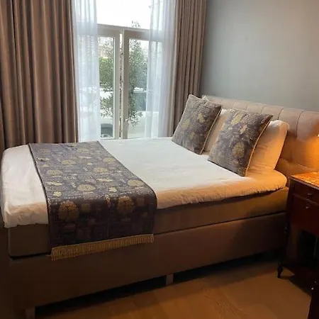 아파트 115 M2 With Garden 200m From The