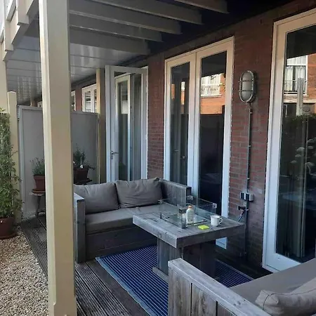 115 M2 With Garden 200m From The Haga