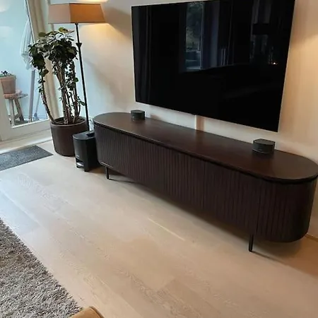 115 M2 With Garden 200m From The * Haga