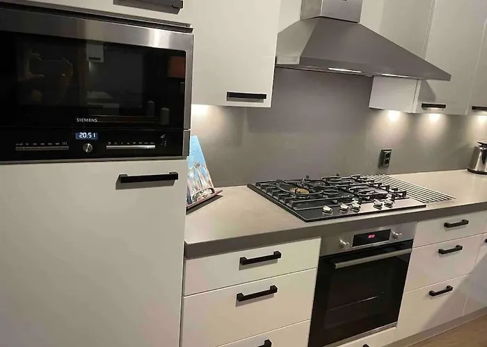 115 M2 With Garden 200m From The * Χάγη