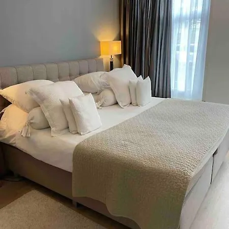 115 M2 With Garden 200m From The * Den Haag